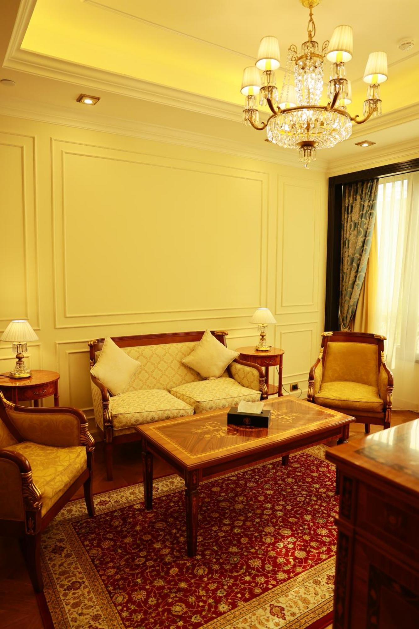 Golden Palace Hotel Jerevan Exteriör bild